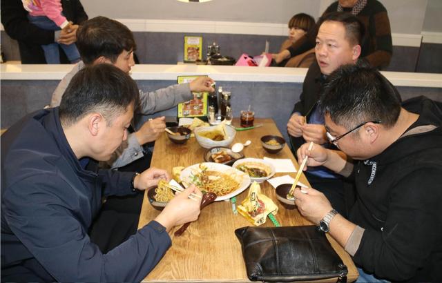 老城街重慶小面加盟